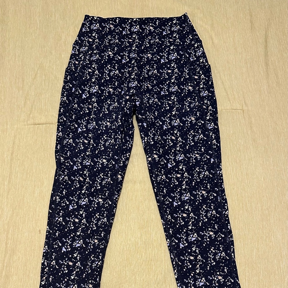 BuffBunny Leggings - Size Small
